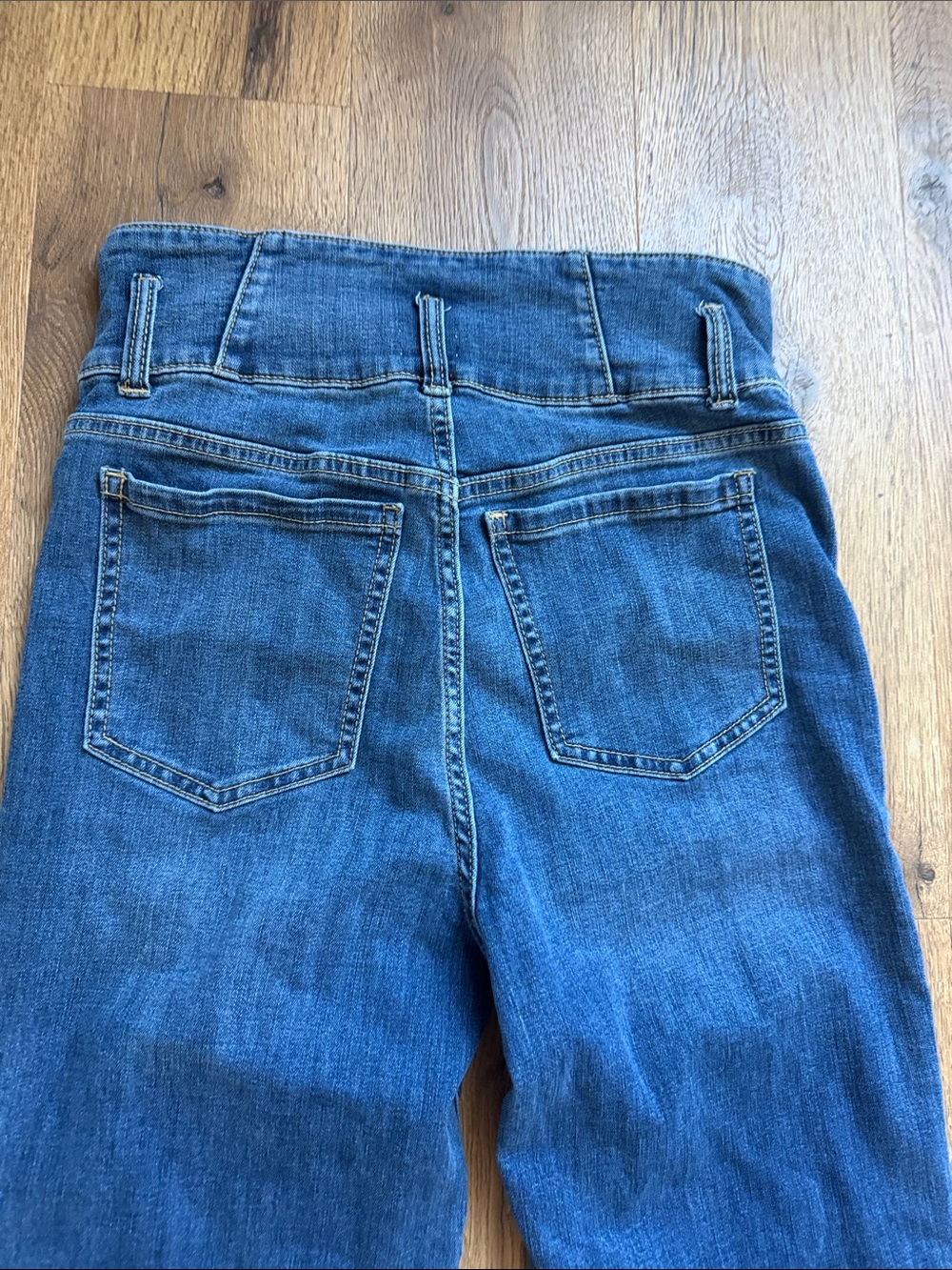 High rise flare jeans - Picture 8 of 10